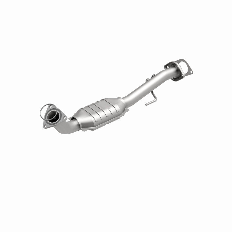 Magnaflow DF Direct-Fit Catalytic Converter for 02-06 Cadillac Escalade / 02-06 GM Yukon (Inc Denali) 6.0L P/S