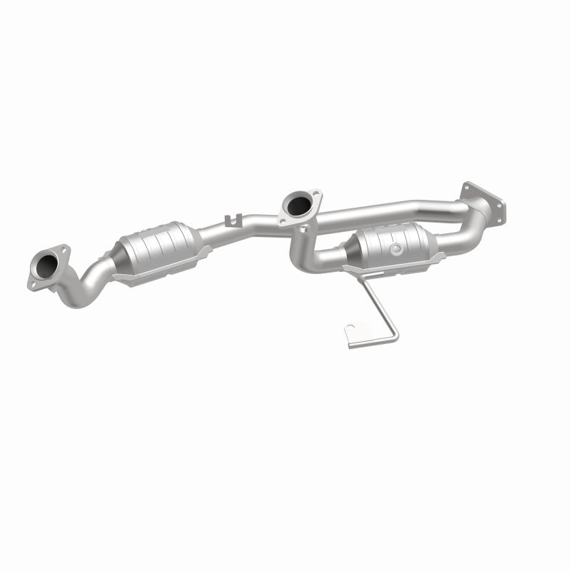 MagnaFlow Conv DF Direct-Fit Catalytic Converter for 2001–2003 Ford Windstar 3.8 OEM