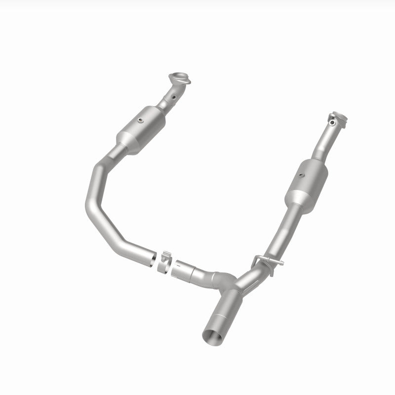Magnaflow Direct Fit Catalytic Converter 280014 for 17-18 Ford E-350 6.8L - OneFastShop
