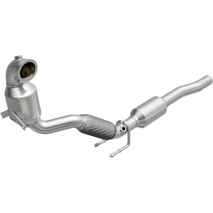 Magnaflow OEM Underbody Single Direct Fit Converter for 16-18 Volkswagen Jetta L4