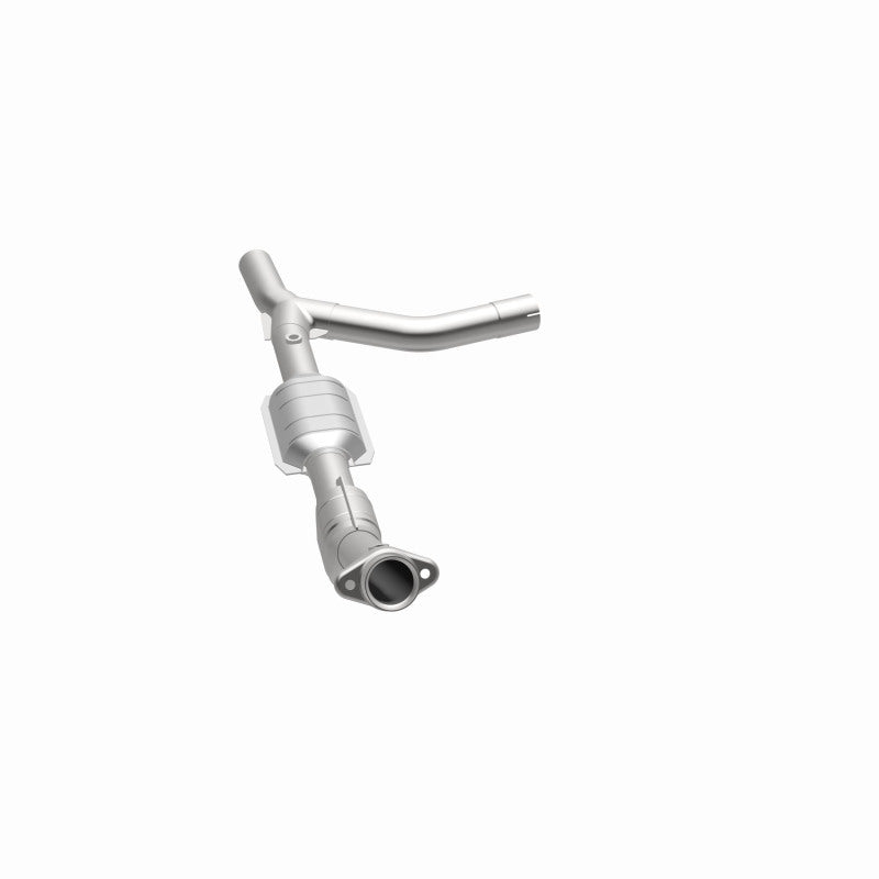 MagnaFlow Conv DF Direct-Fit Catalytic Converter for 2000–2004 Ford E150 4.6L Passenger Side - OneFastShop