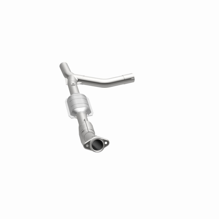 MagnaFlow Conv DF Direct-Fit Catalytic Converter for 2000–2004 Ford E150 4.6L Passenger Side - OneFastShop
