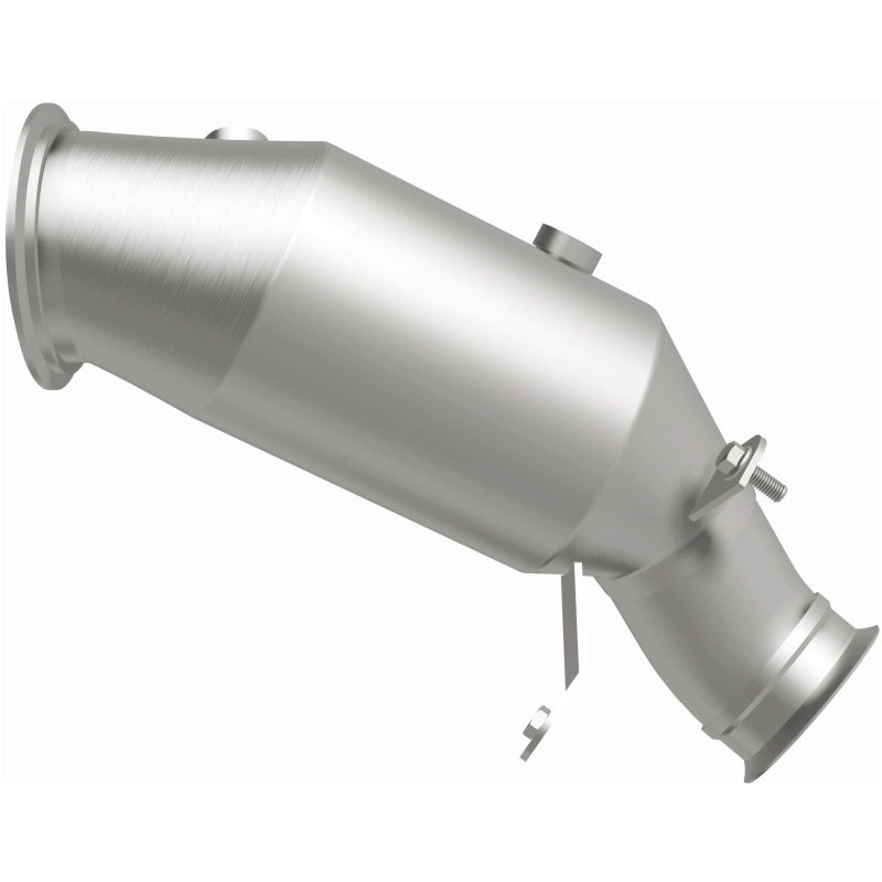 Magnaflow Direct Fit EPA Compliant Catalytic Converter for 2014-2016 BMW 335i GT xDrive 3.0L