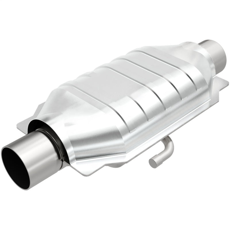 Magnaflow Universal Catalytic Converter 2.5in Inlet 2.5in Outlet 16in Length 6.375in Width Compatible with Multiple Dodge and Ford Models - OneFastShop