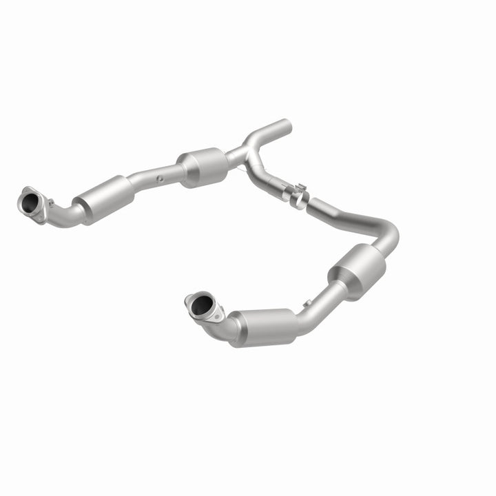 Magnaflow Direct Fit Catalytic Converter for 07-08 Ford E-150 E-250 - OneFastShop