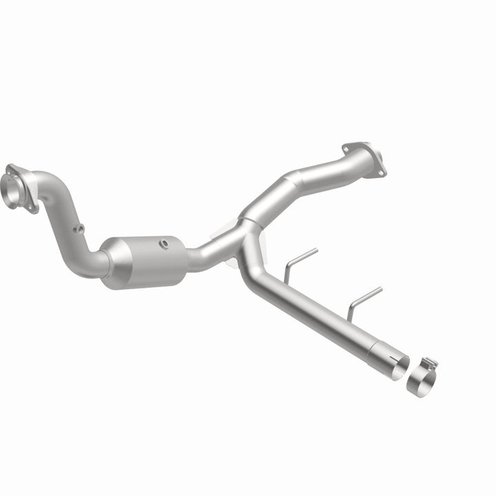Magnaflow Conv Direct Fit 15-17 Ford F150 V6 2.7L OEM Underbody Catalytic Converter - OneFastShop