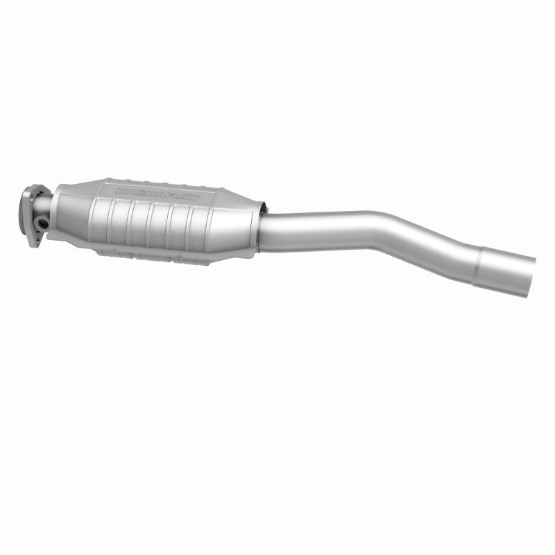 Magnaflow Conv Volvo 28.75X6.5X4 2.5/2.38 Direct-Fit Catalytic Converter for 1985-1995 Volvo 740 940 - OneFastShop