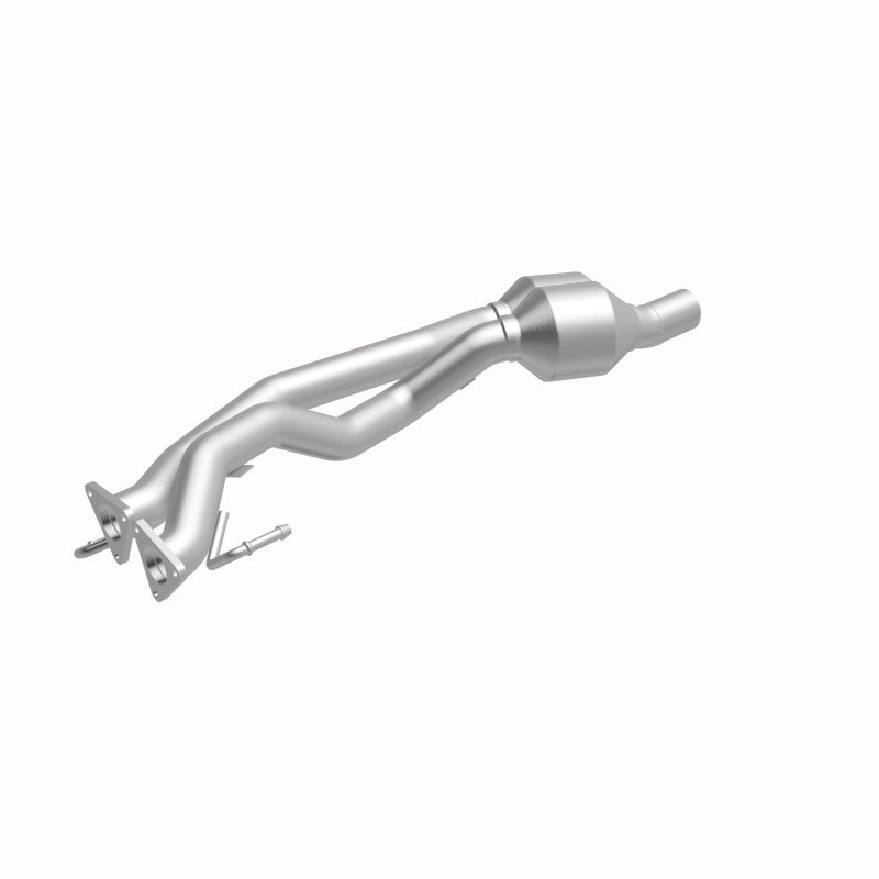 Magnaflow Catalytic Converter DF 07 Volkswagen Touareg 3.6L Rear