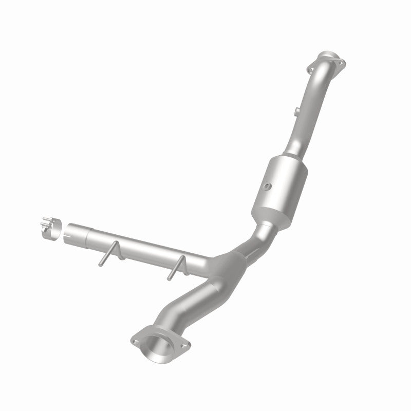 Magnaflow Conv Direct Fit 15-17 Ford F150 V6 2.7L OEM Underbody Catalytic Converter - OneFastShop
