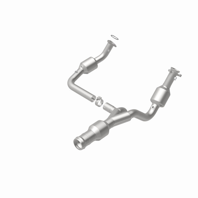Magnaflow Underbody Direct Fit Converter 11-14 Escalade 6.2