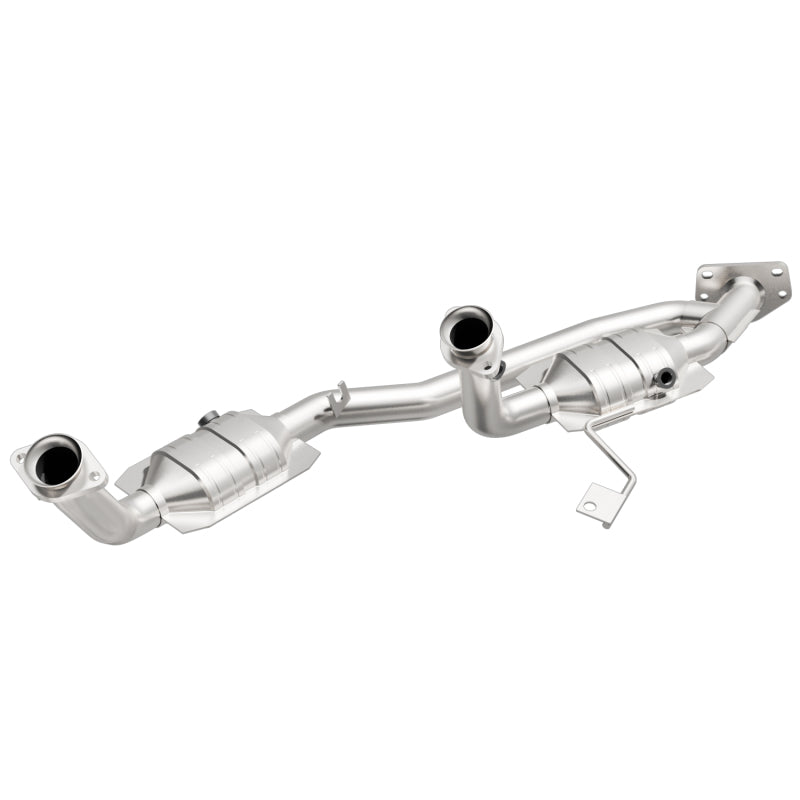 Magnaflow Direct-Fit Catalytic Converter for 2004-2007 Ford Freestar 3.9L - OneFastShop