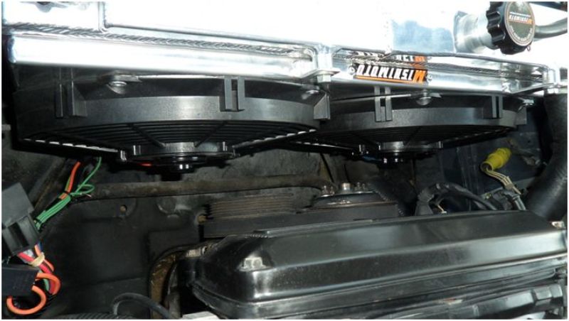 Mishimoto Aluminum Fan Shroud Kit for Toyota Corolla 83-87
