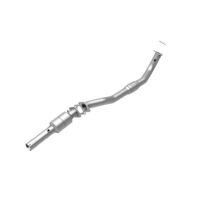 Magnaflow Catalytic Converter DF 01-02 2500HD 8.1L Passenger Side Compatible with 2002 Chevrolet Silverado 2500 HD and GMC Sierra 2500 HD - OneFastShop
