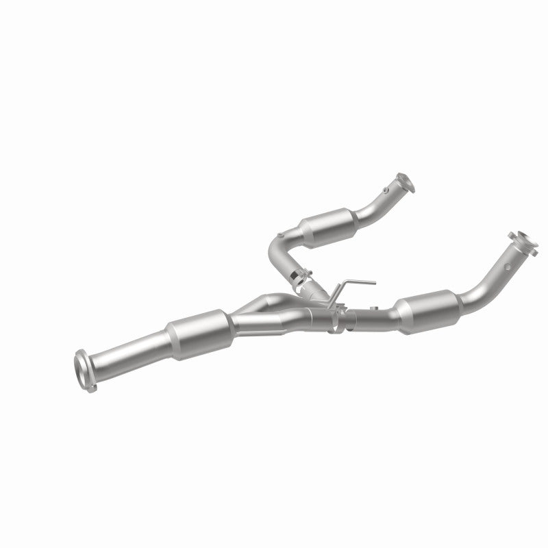 Magnaflow Direct Fit Catalytic Converter for 12-17 Chevrolet Express 3500 6.0L - OneFastShop