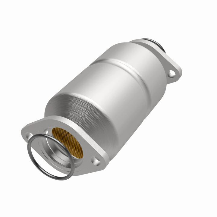 Magnaflow Direct-Fit Catalytic Converter 93-94 Corolla/Prizm CA - OneFastShop