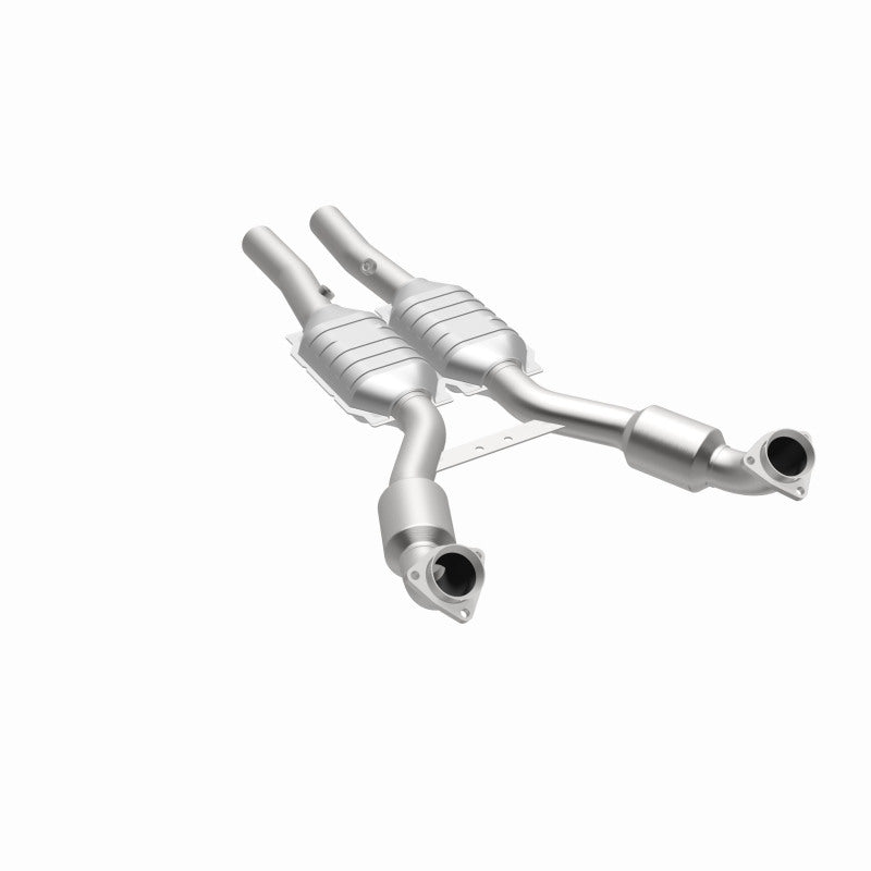 MagnaFlow Direct-Fit Catalytic Converter 93989 for 2000-2004 Chevrolet Corvette