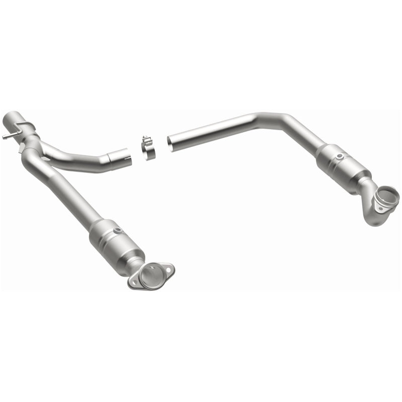Magnaflow Catalytic Converter DF 2009-2012 E-150 5.4L Underbody - OneFastShop