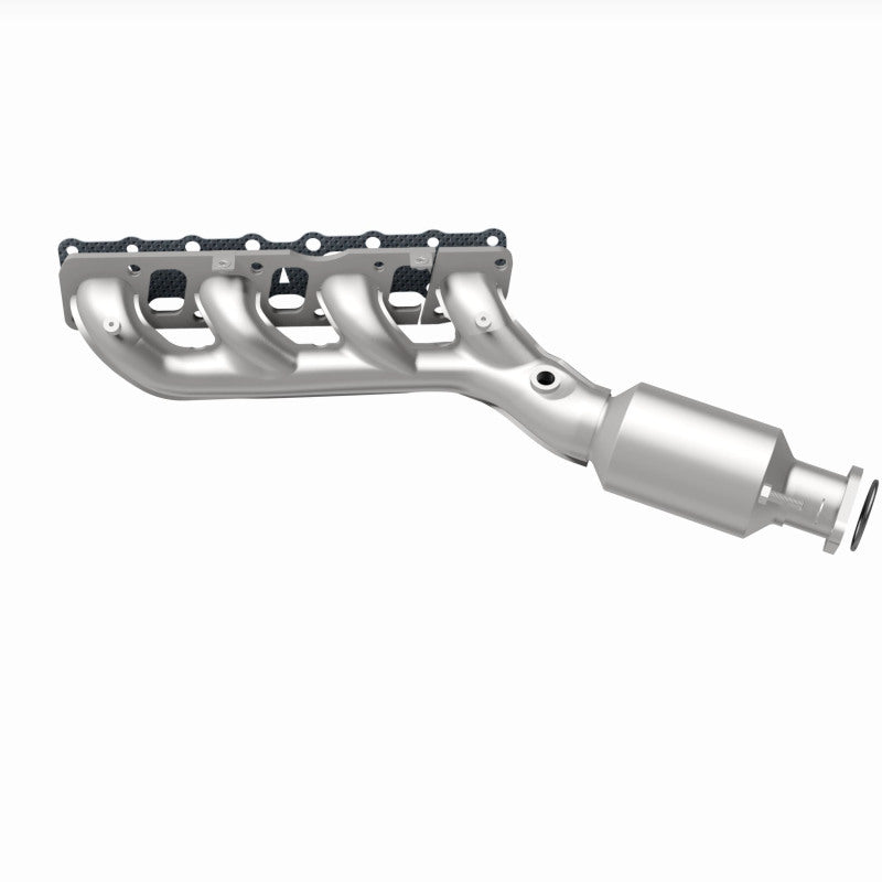 Magnaflow Direct Fit Catalytic Converter 05-06 Nissan Titan 5.6L - OneFastShop