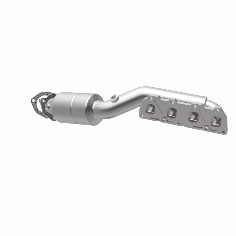 Magnaflow Direct-Fit Catalytic Converter 02-04 VW Passat 4.0L - OneFastShop