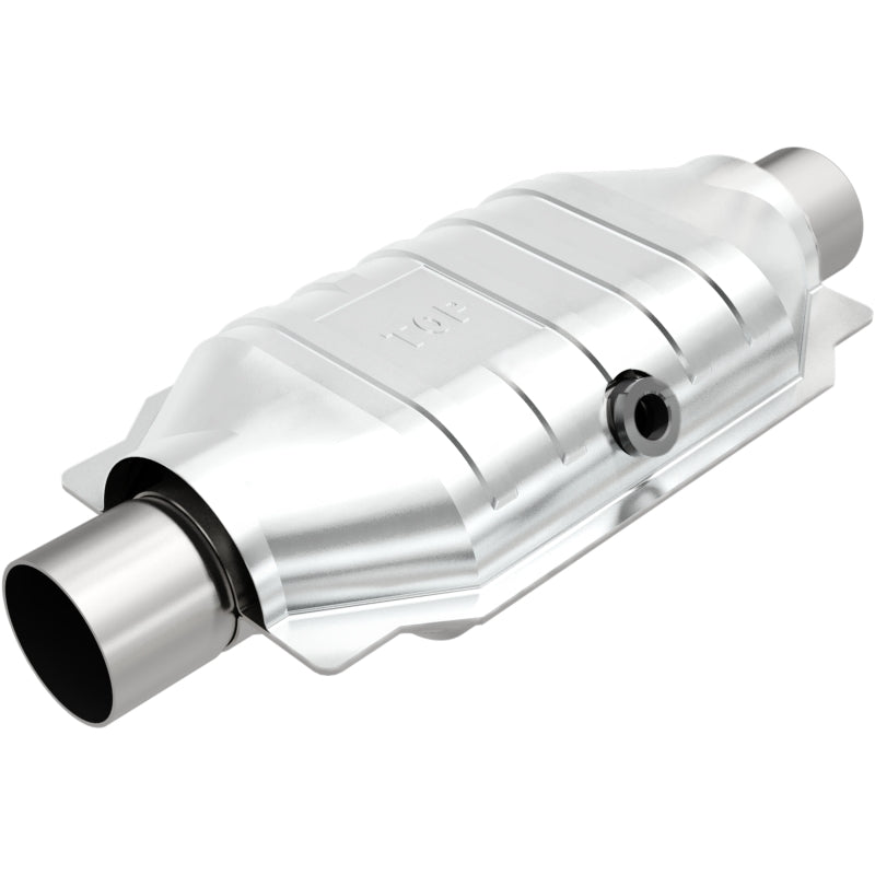 Magnaflow Universal 2.5 Midbed O2 CA OBDII Catalytic Converter for 2003-2006 Ford E-150 E-250 E-350 and More - OneFastShop