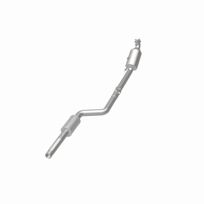 Magnaflow OEM Grade Direct Fit Catalytic Converter for Mercedes-Benz C300 3.0L 11-12
