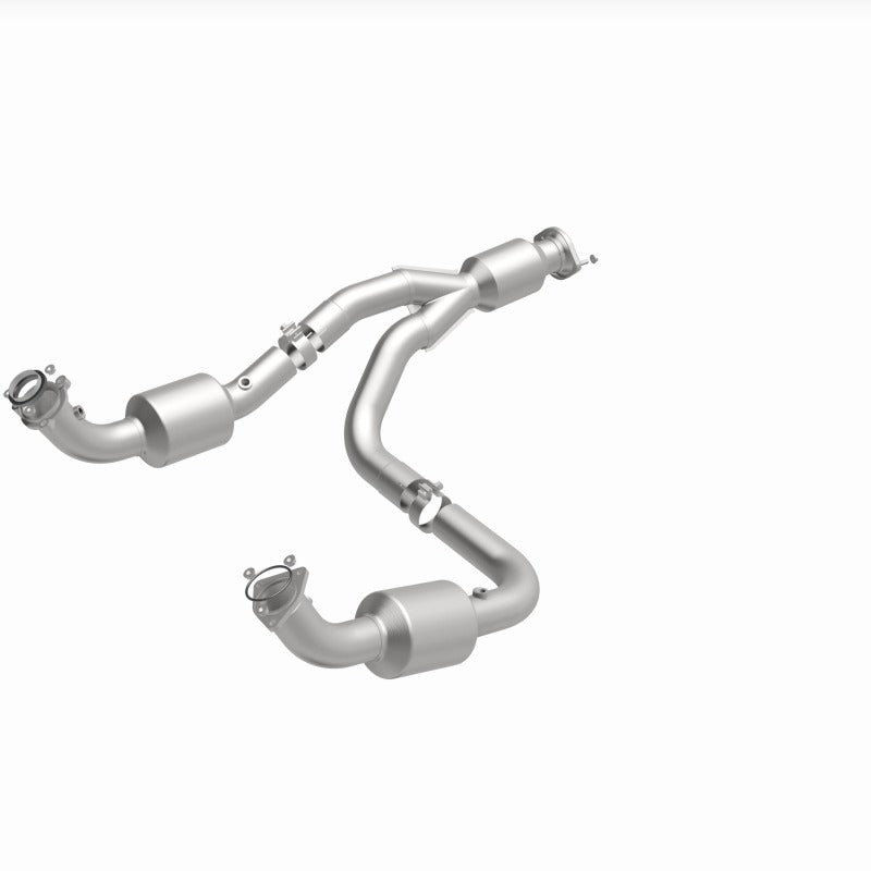 Magnaflow 12-20 Chevrolet Express 4500 6.0L Direct Fit Catalytic Converter