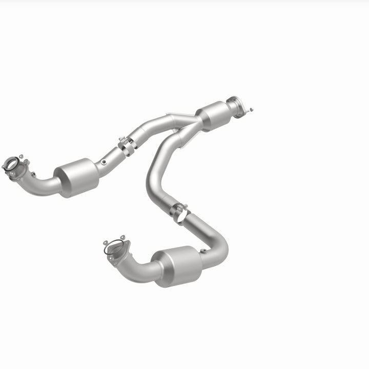 Magnaflow 12-20 Chevrolet Express 4500 6.0L Direct Fit Catalytic Converter