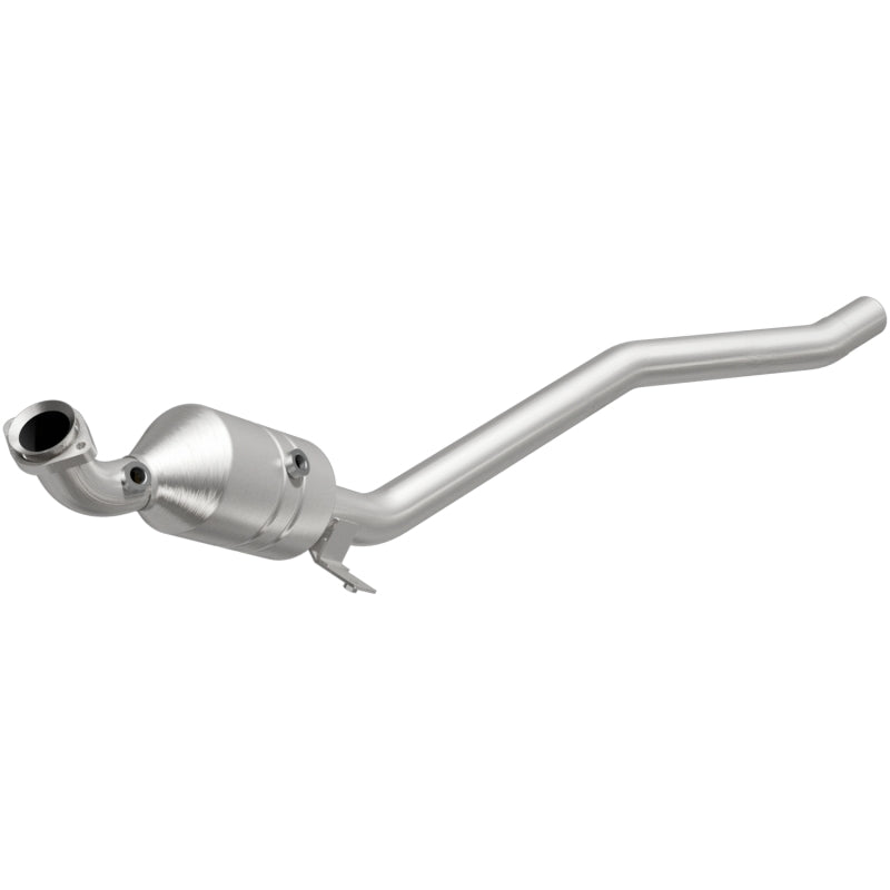 Magnaflow Direct-Fit Catalytic Converter 2006-2011 R350 3.5L Underbody - OneFastShop