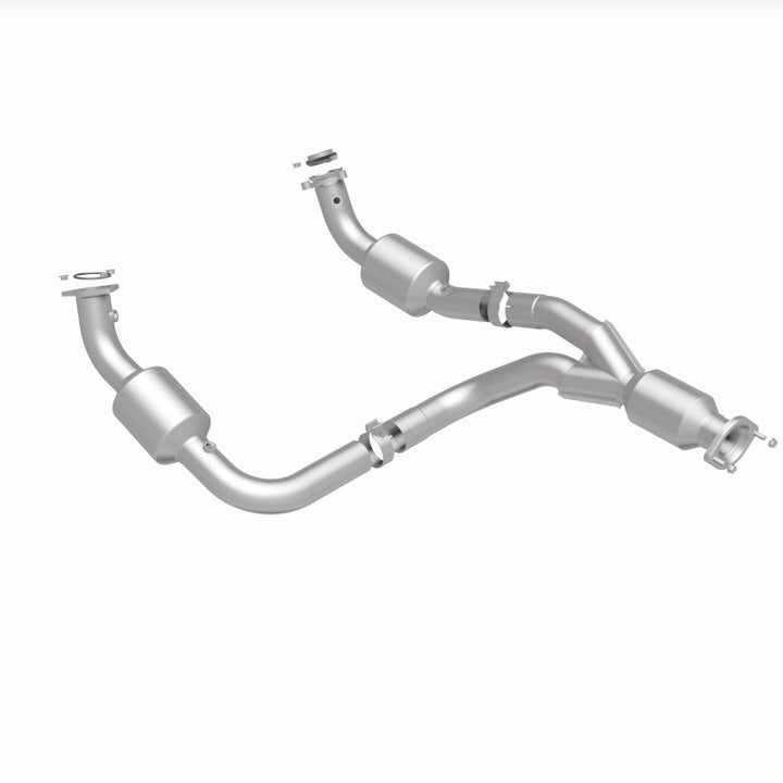 Magnaflow 12-20 Chevrolet Express 4500 6.0L Direct Fit Catalytic Converter