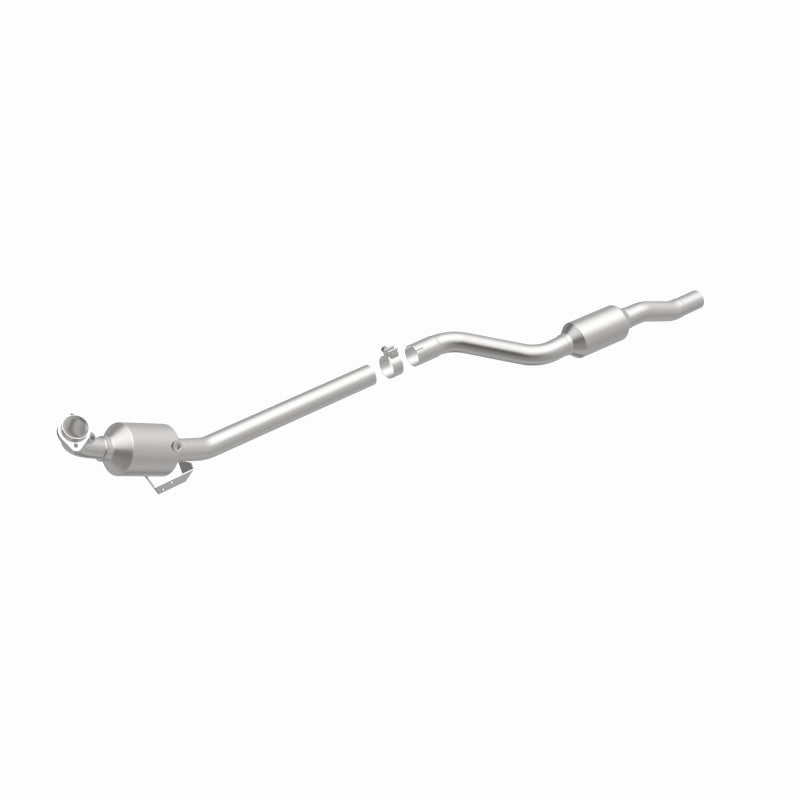 Magnaflow Conv Direct Fit 10-12 Mercedes-Benz GLK350 V6 3.5 OEM Underbody Catalytic Converter - OneFastShop
