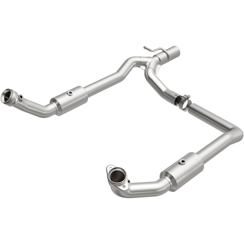 Magnaflow Direct-Fit Catalytic Converter CARB Compliant for 2009-2014 Ford E-150 E-250 E-350 Super Duty