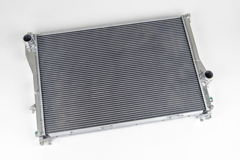CSF High-Performance Aluminum Radiator for 99-03 BMW M5 (E39) / 95-03 BMW 540i M/T with Modified Drain Plug