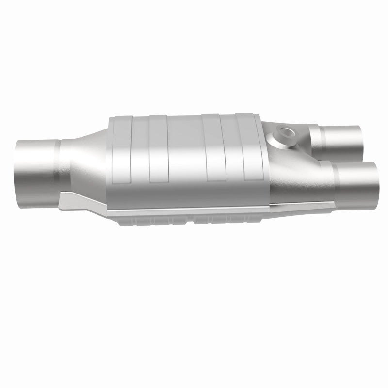 Magnaflow Catalytic Converter Universal 3 Inch/2 Inch Single/Dual with O2 Compatible with 1996-2002 Chevrolet Express 1500/2500 and GMC Savana 1500/2500 - OneFastShop
