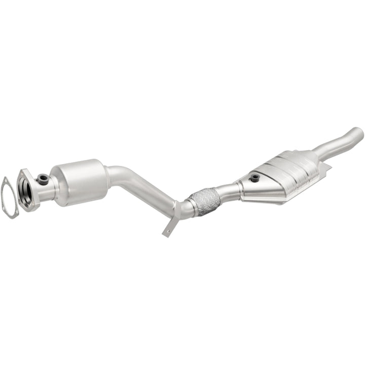 MagnaFlow Direct-Fit Catalytic Converter Volkswagen Passat 2.8L - OneFastShop