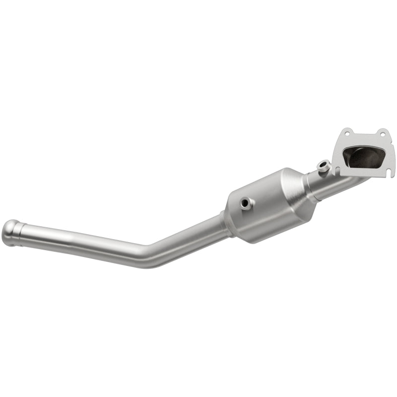 Magnaflow Direct-Fit Catalytic Converter for 13-15 Dodge Durango V6 3.6L EPA Compliant OEM Grade - OneFastShop
