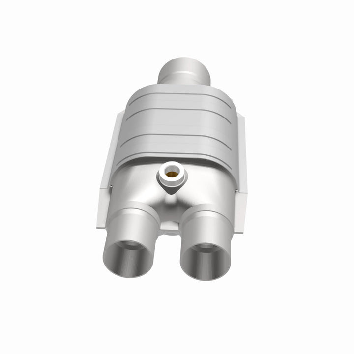 Magnaflow Catalytic Converter Universal 3 Inch/2 Inch Single/Dual with O2 Compatible with 1996-2002 Chevrolet Express 1500/2500 and GMC Savana 1500/2500 - OneFastShop