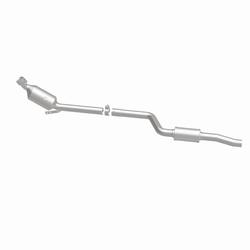 Magnaflow OEM Grade Direct Fit Catalytic Converter for Mercedes-Benz C300 3.0L 11-12