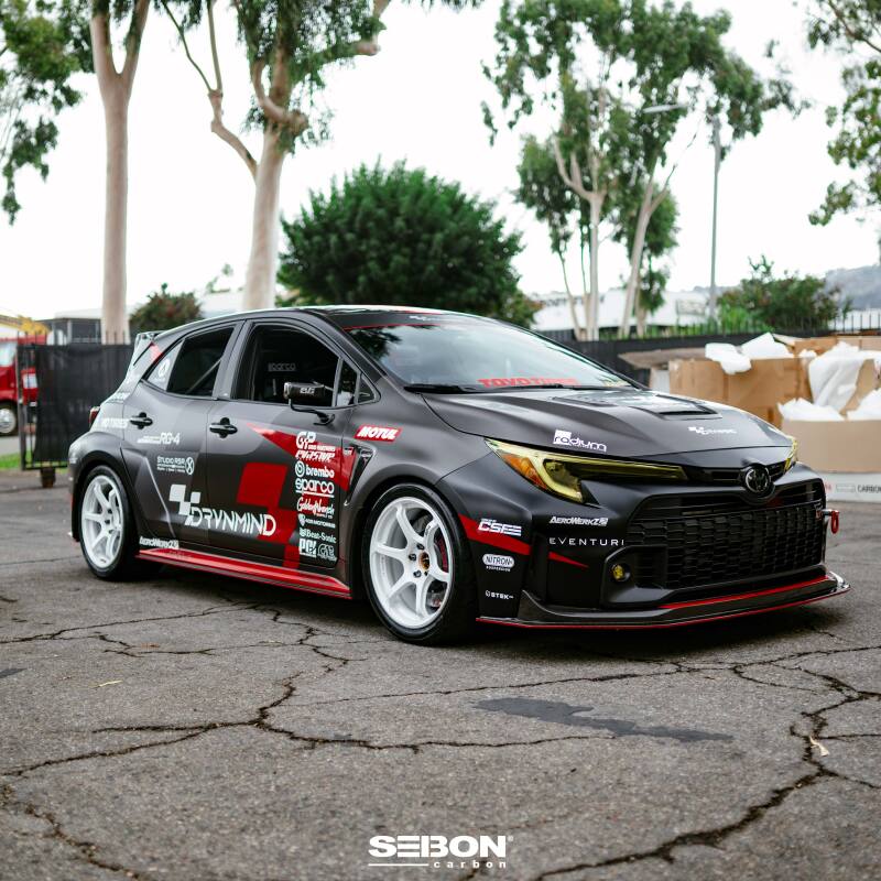 Seibon OE-Style Dry Carbon Fenders for 2023 Toyota GR Corolla