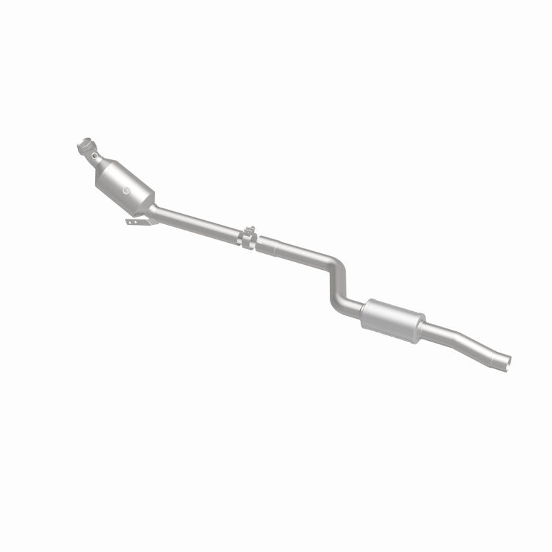 Magnaflow OEM Grade Direct Fit Catalytic Converter for Mercedes-Benz C300 3.0L 11-12