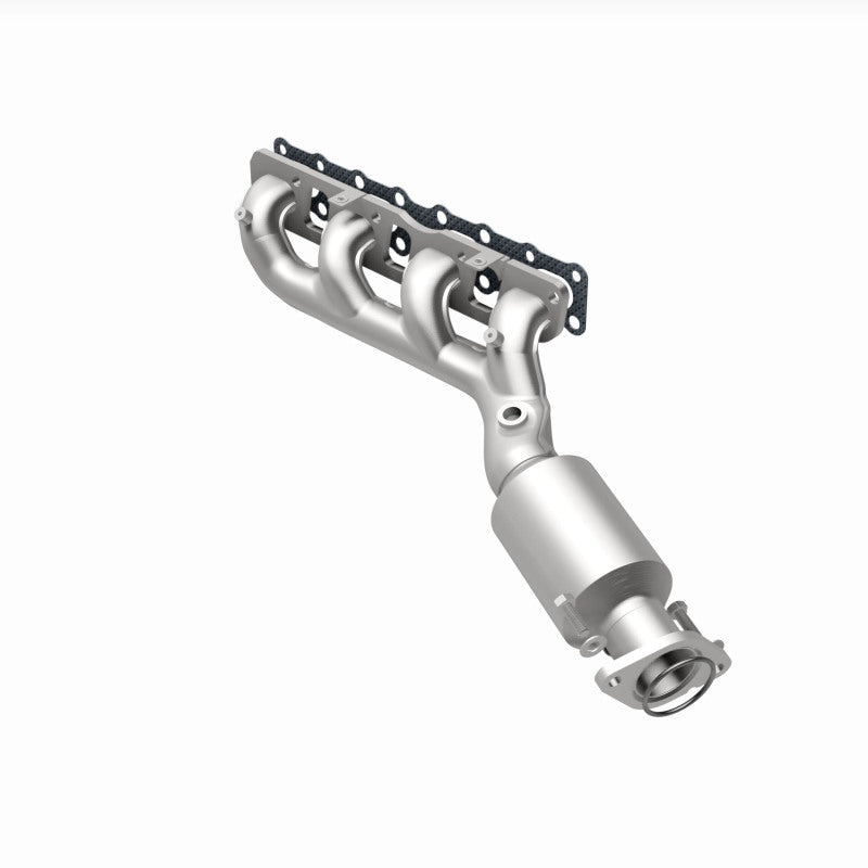 Magnaflow Direct Fit Catalytic Converter 05-06 Nissan Titan 5.6L - OneFastShop