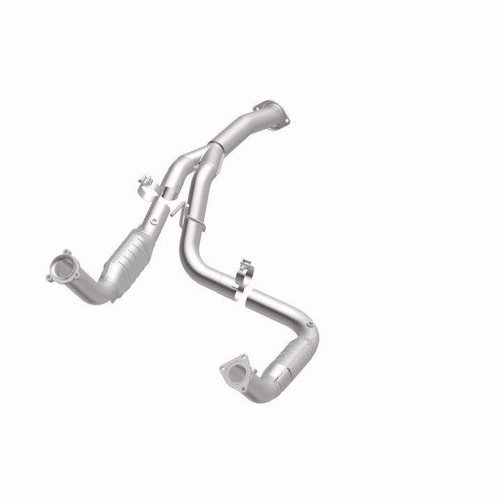 MagnaFlow Direct-Fit Catalytic Converter for 11-16 Chevy Silverado 2500HD/3500HD & GMC Sierra 2500HD/3500HD - OneFastShop