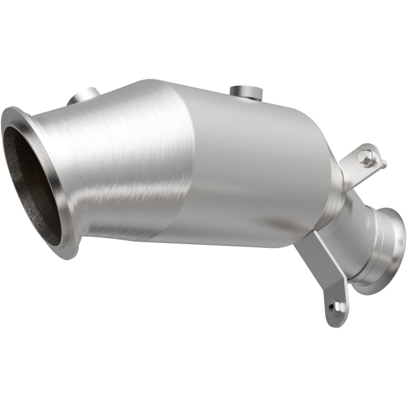 Magnaflow Direct Fit EPA Compliant Catalytic Converter for 2014-2016 BMW 335i GT xDrive 3.0L