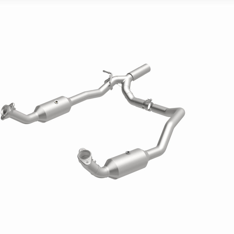 Magnaflow Direct Fit Catalytic Converter 280014 for 17-18 Ford E-350 6.8L - OneFastShop