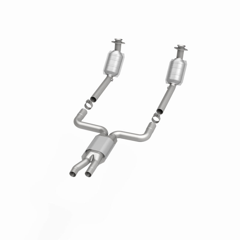 Magnaflow Direct Fit Catalytic Converter, HM Grade, Lincoln 03-06 8 3.9L; Y Pope Assy