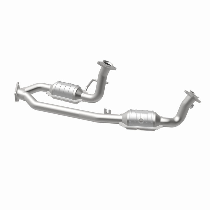 MagnaFlow Conv DF Direct-Fit Catalytic Converter for 2001–2003 Ford Windstar 3.8 OEM