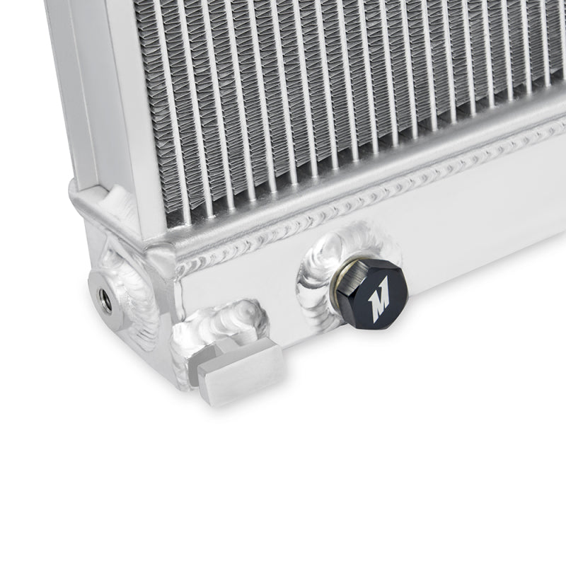 Mishimoto Performance Aluminum Radiator for Toyota Tundra 4.6/4.7/5.7L