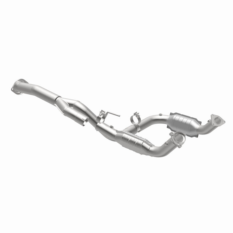 MagnaFlow Direct-Fit Catalytic Converter for 11-16 Chevy Silverado 2500HD/3500HD & GMC Sierra 2500HD/3500HD - OneFastShop
