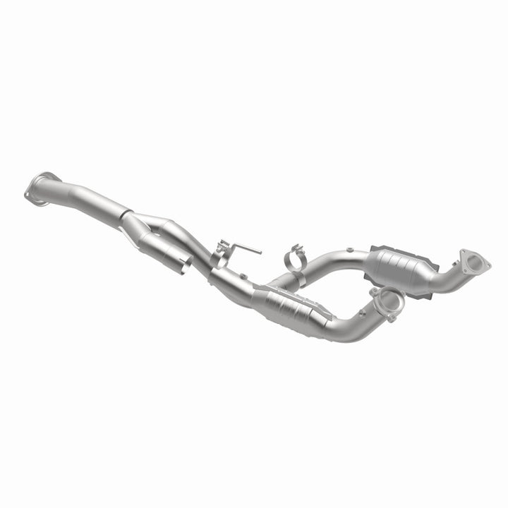 MagnaFlow Direct-Fit Catalytic Converter for 11-16 Chevy Silverado 2500HD/3500HD & GMC Sierra 2500HD/3500HD - OneFastShop