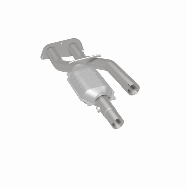 Magnaflow Direct-Fit Catalytic Converter for 1996-2000 GM 5.7L Truck - OneFastShop