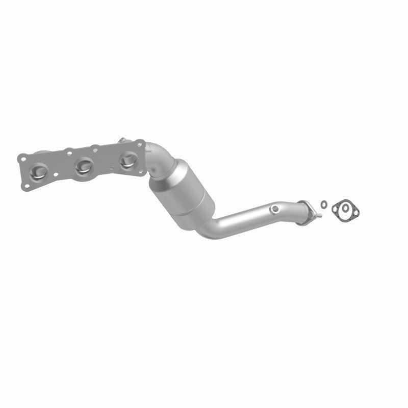 Magnaflow Direct-Fit Catalytic Converter for 2008-2010 BMW 528i/528i xDrive 3.0L Underbody